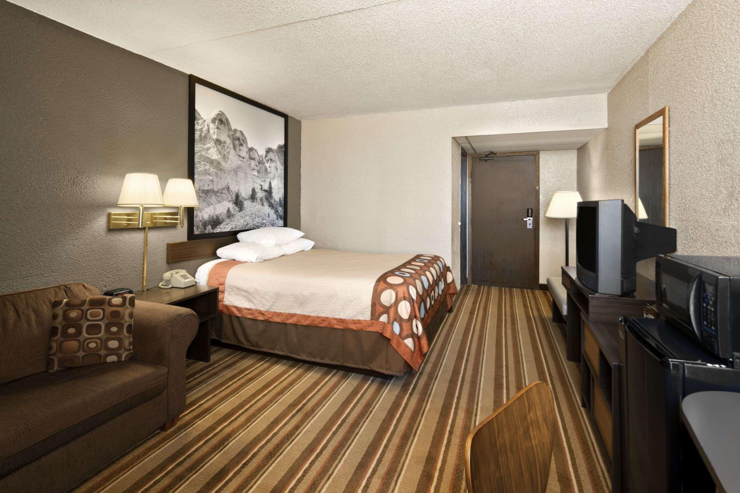 Hotel Super 8 By Wyndham Redfield Zewnętrze zdjęcie